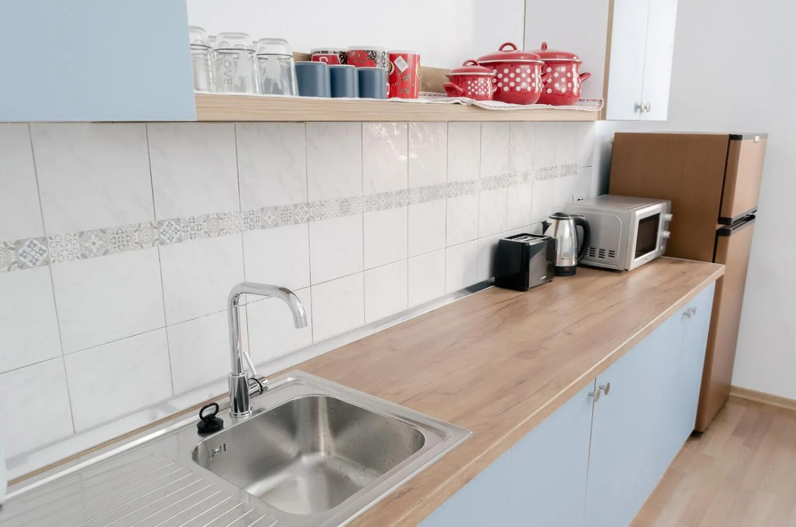 Central Tirana Apartment 0*,